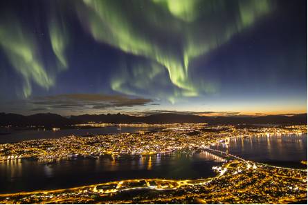 冰岛 雷克雅未克 reykjavik毫无疑问,这几个国家的景色和极光都是美得