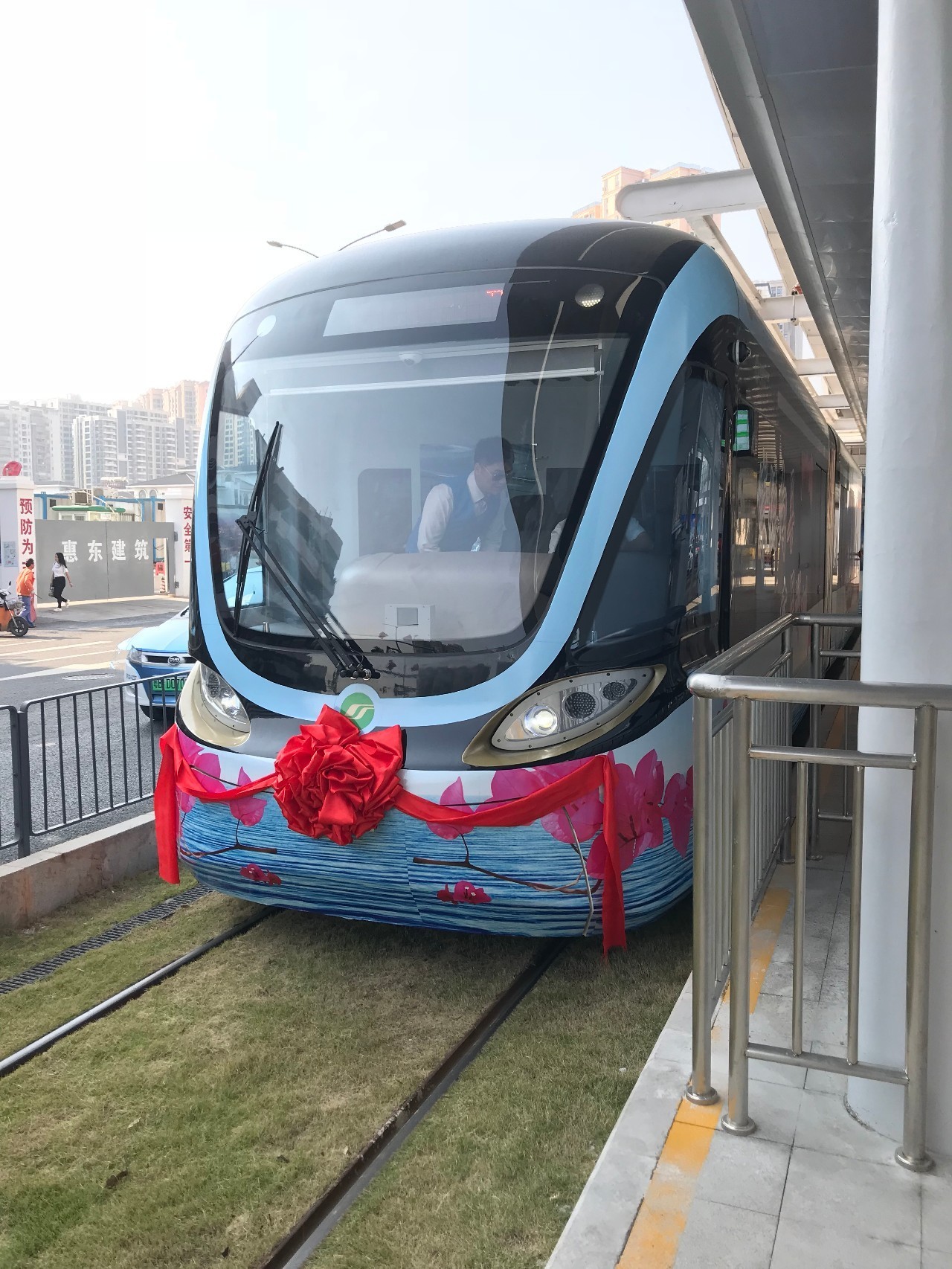 深圳市观澜有轨电车图片