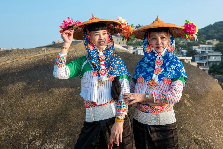 图解福建三大渔女的头饰和服饰惊艳全国