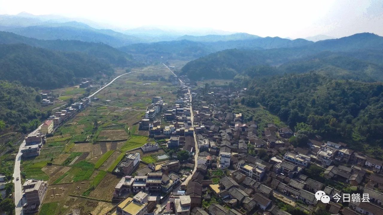 赣县这个村共5280多人面积9平方公里堪比一个小镇