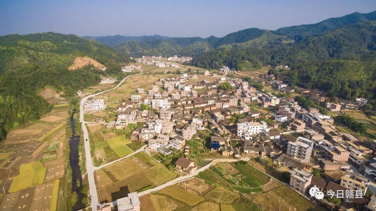 赣县这个村共5280多人面积9平方公里堪比一个小镇