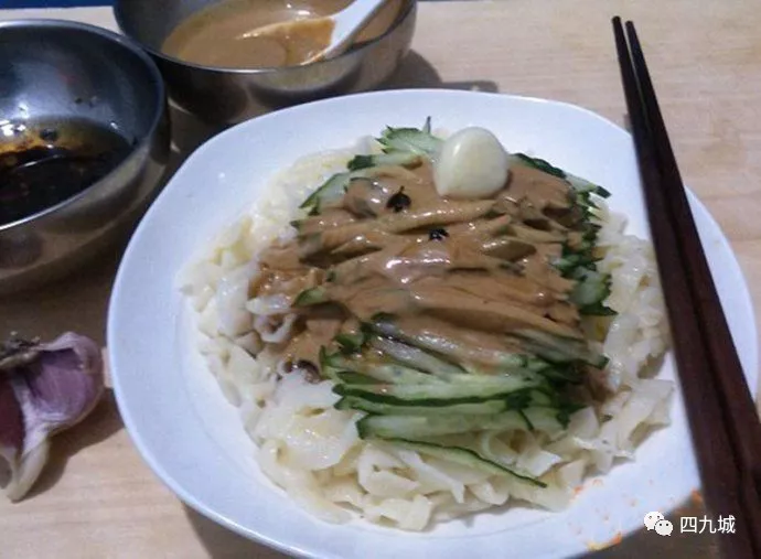 蒸餅肉餅雞蛋餅烙餄子包子手揉饅頭刀切饅頭花捲兒豆包兒金銀卷兒(白