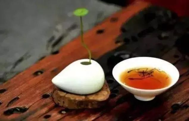 禪茶宗旨: 感恩 分享 包容 結緣 禪宗六根: 禪宗六塵: 色香聲味