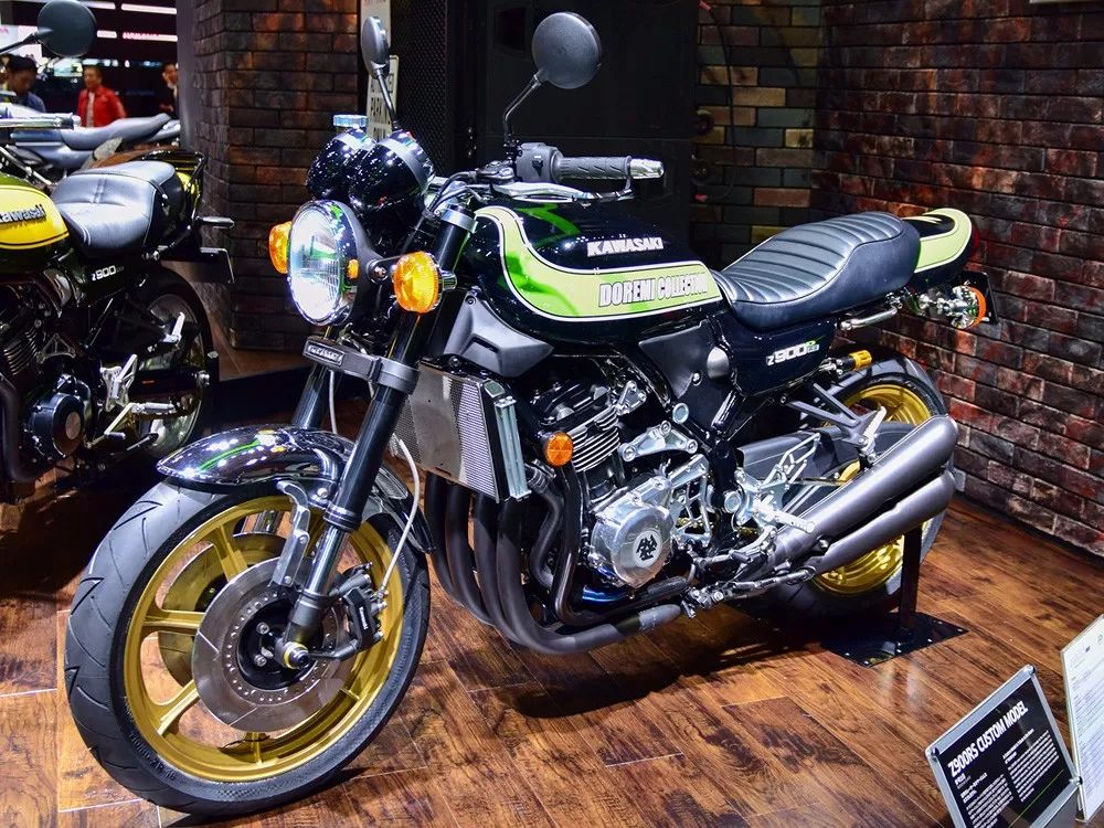 东京车展上的kawasakiz900rs改装车