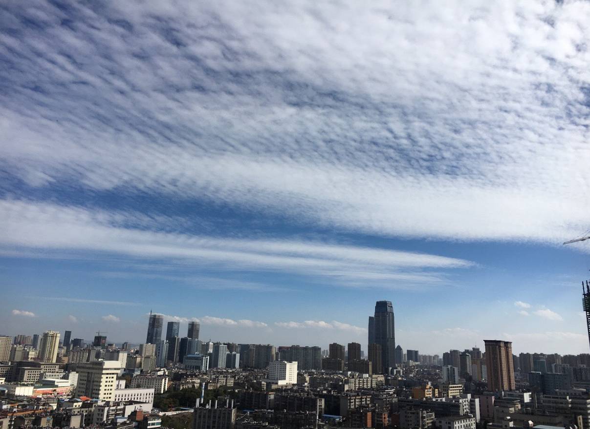 娱乐 正文 而昆明天气预报显示,未来三天一直雨水天气.