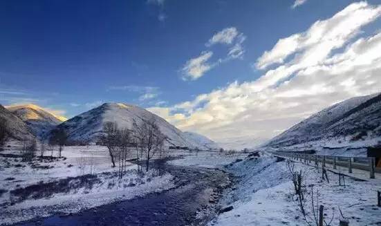 折多山交通管制也擋不住這美麗的雪景