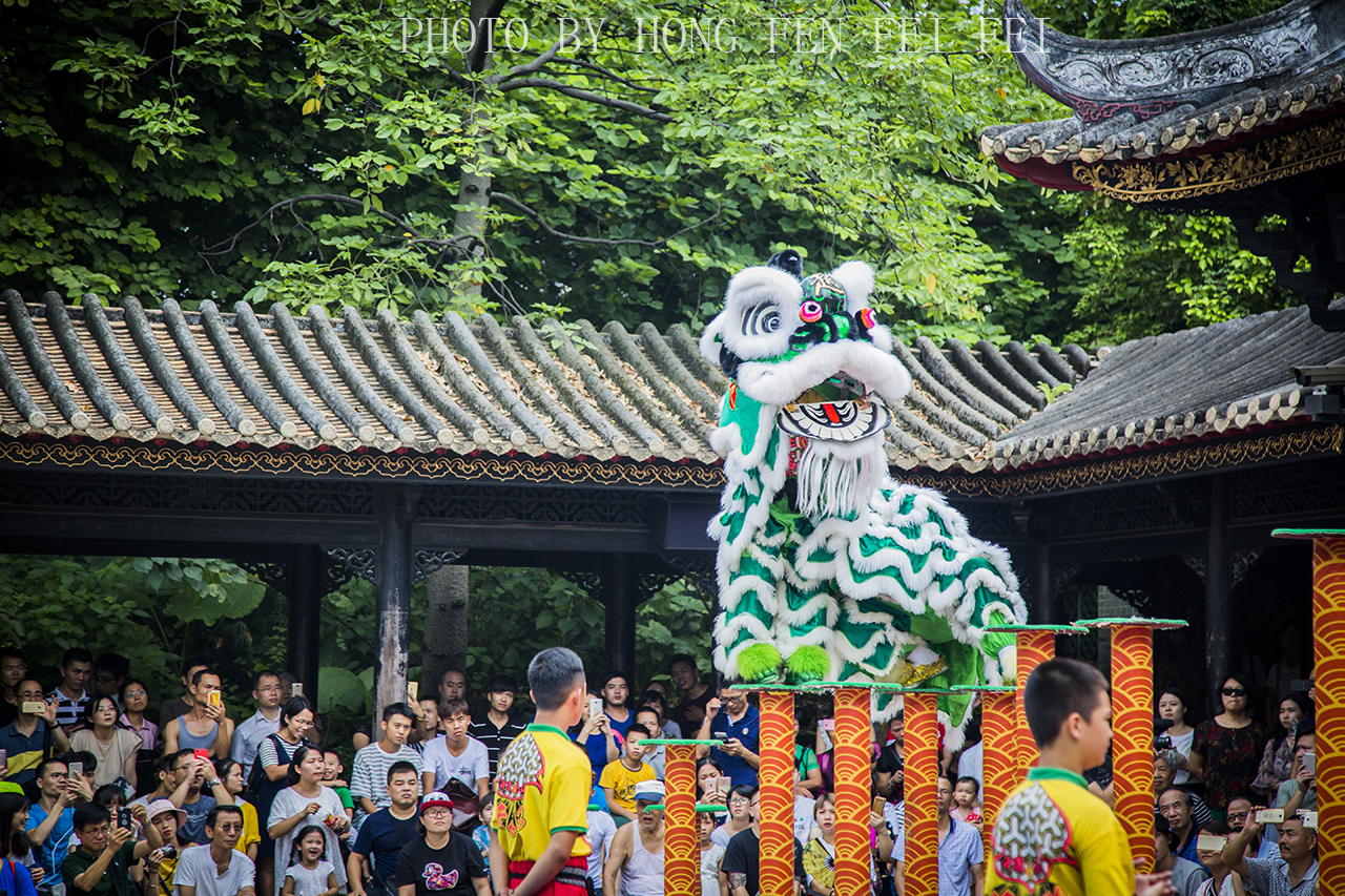 去佛山黃飛鴻紀念館看廣東醒獅精彩的南拳馬步