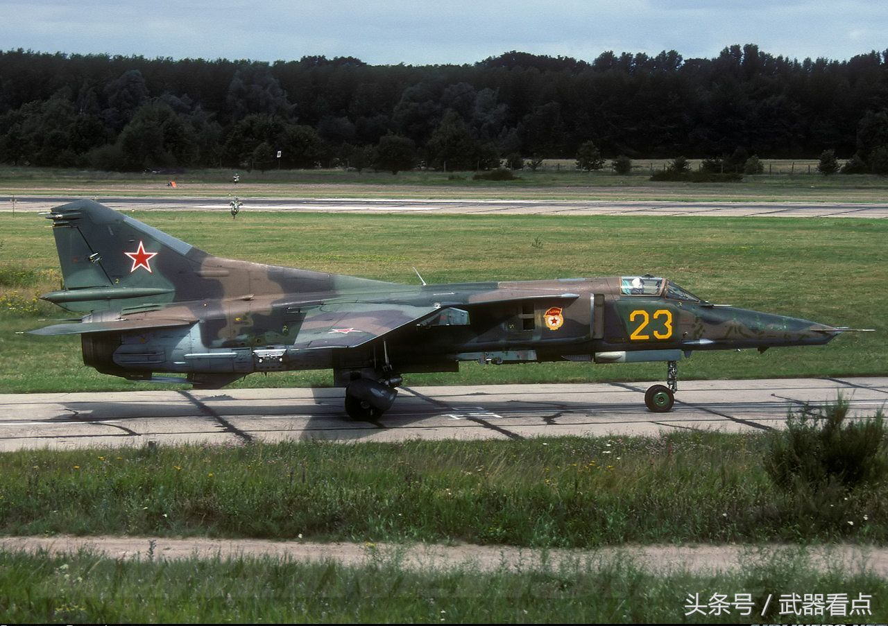 俄罗斯米格27勇士系列变后掠翼战斗轰炸机高清相片