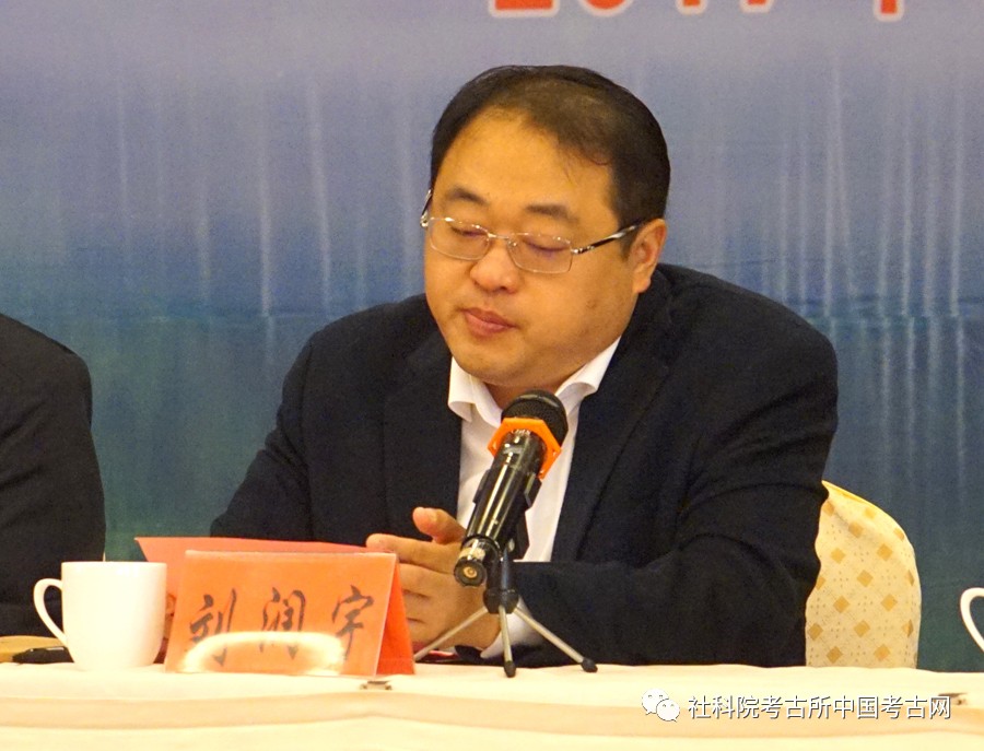中共将乐县委书记刘润宇致开幕辞,他首先对出席本次研讨会的各位专家