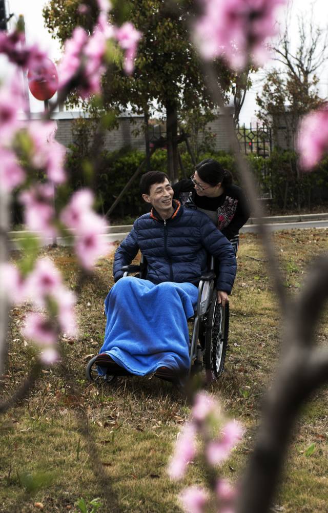 【喜报】朱家角人民医院朱栋芳家庭荣获2017年度"海上最美家庭"