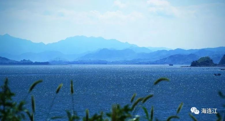 连江烟云两山隔海相望数千年这山那景信手相牵