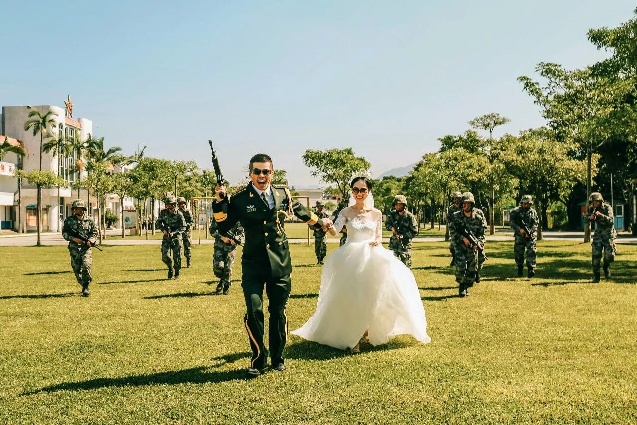 軍戀|兵哥哥的這組軍營婚紗照太招人嫉妒!