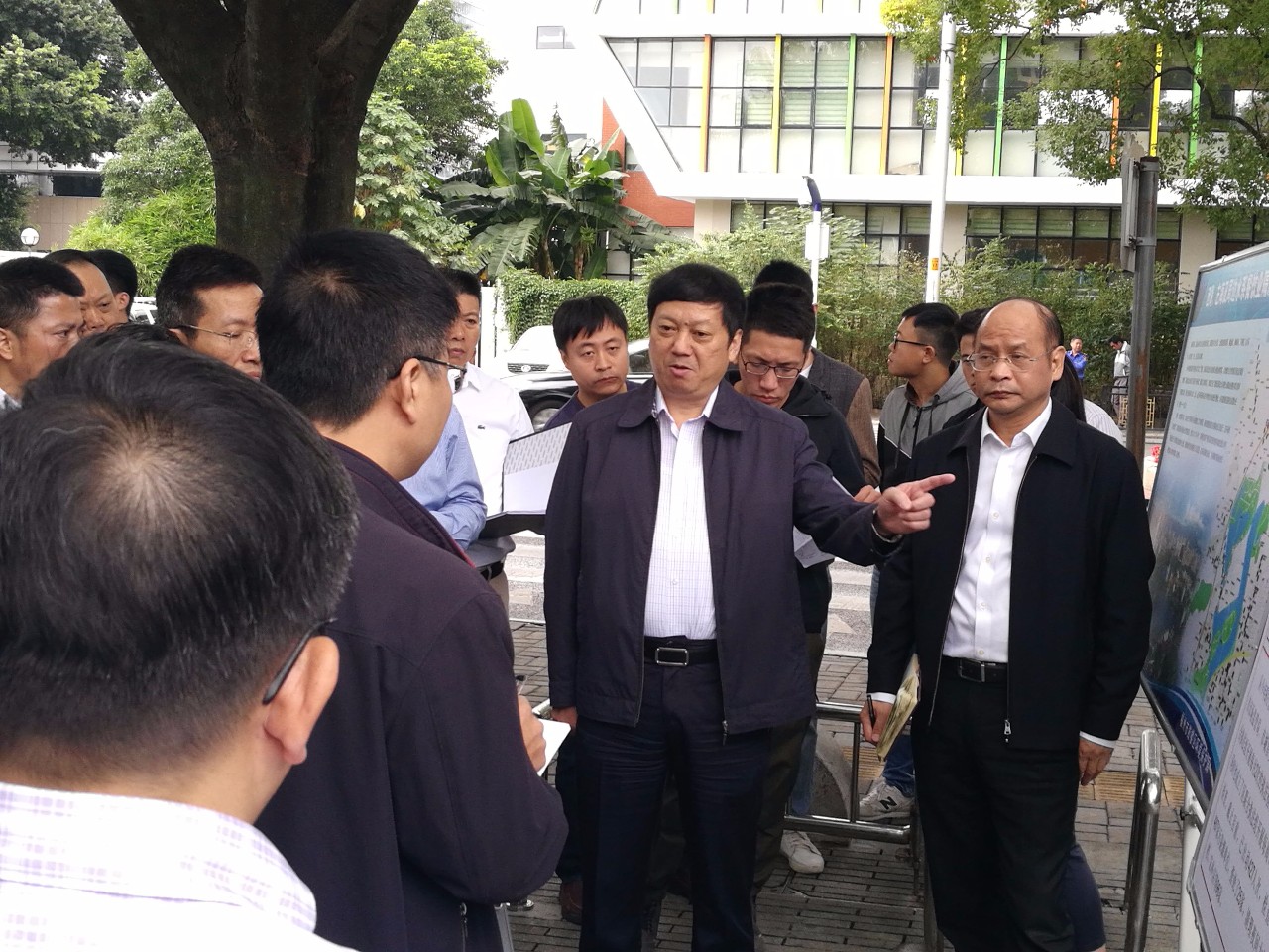 尤猛军市长带队调研西湖污染源排查整治及园林景观提升工作!