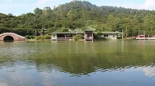 鶴山市【大雁山】生態綠地公園城美食節 