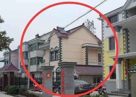 1,回型住宅回型住宅是说整个楼房的形状呈现一个回字的形状,这样的