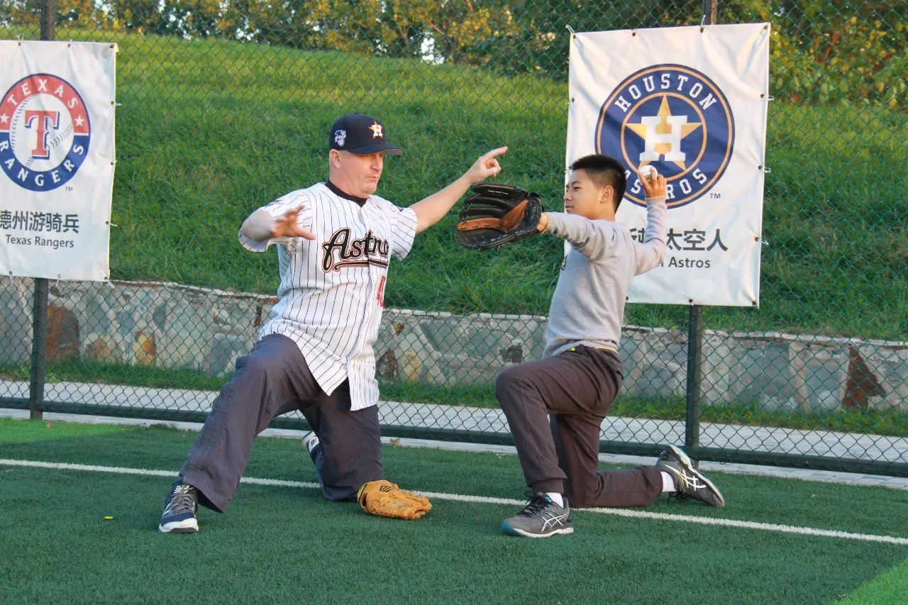 mlb棒球明星来访凯文学校