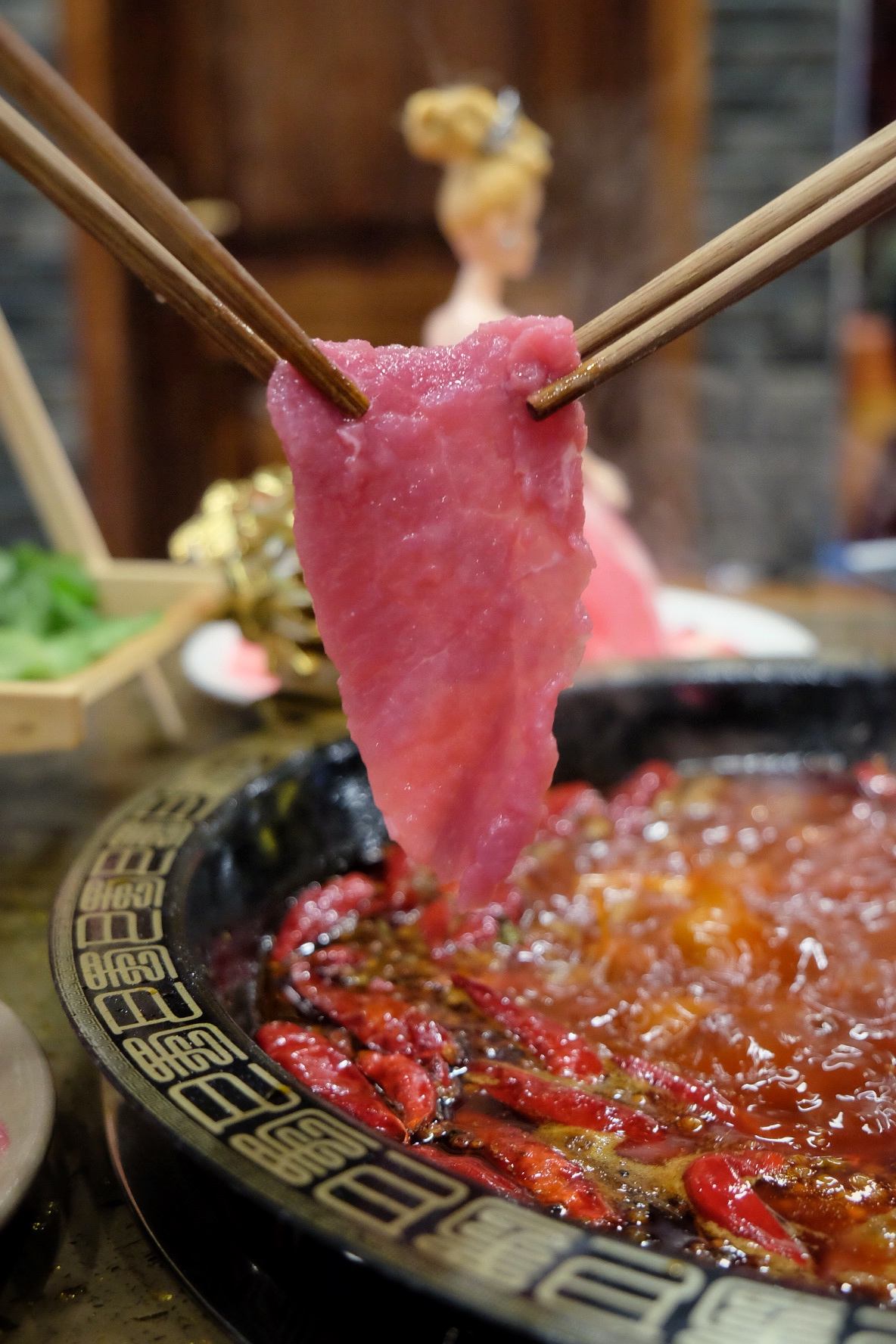 火鍋節花果園火鍋店驚現巨龍前去吃飯的食客都紛紛留影堪稱自拍裝逼