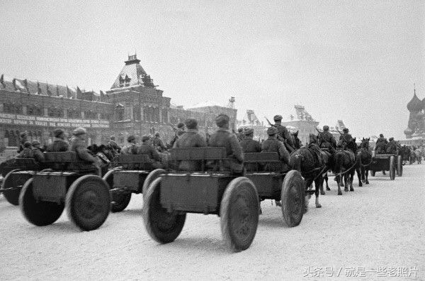 兵临城下,前面就是战场!1941年二战莫斯科最振奋人性的阅兵式