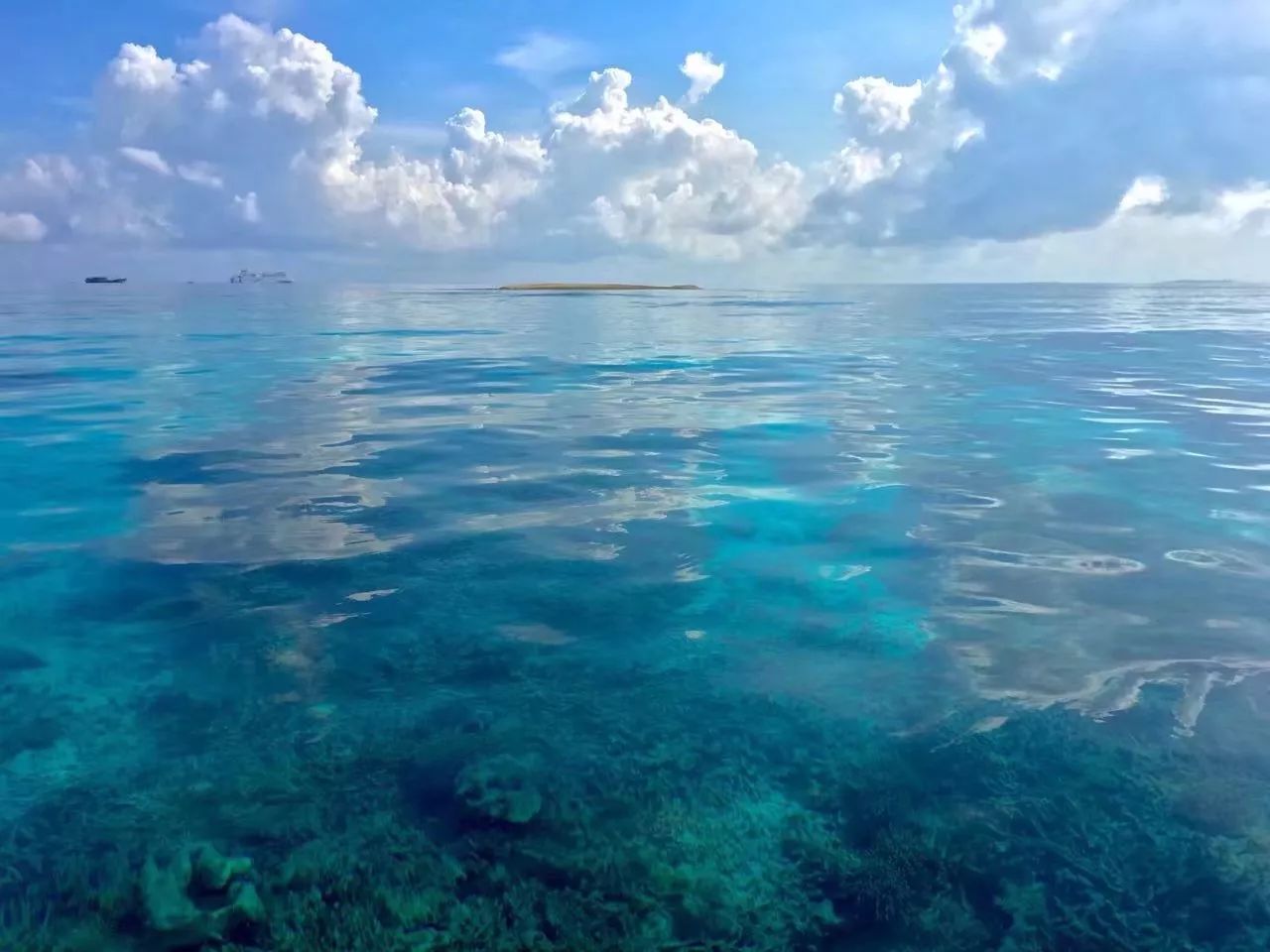 西沙群岛海水颜色图片