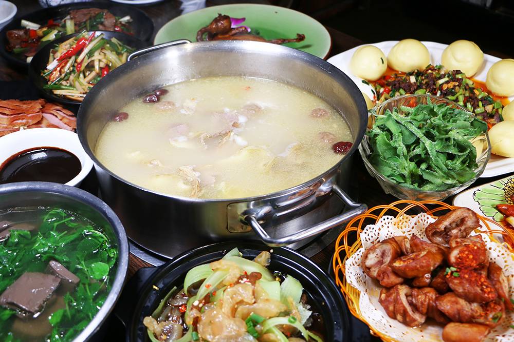 冬季汤锅菜品图片