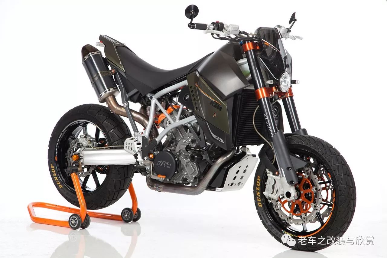 用ktm950为原型改装的超级摩托车.也就是大家俗称的滑胎 责任编辑