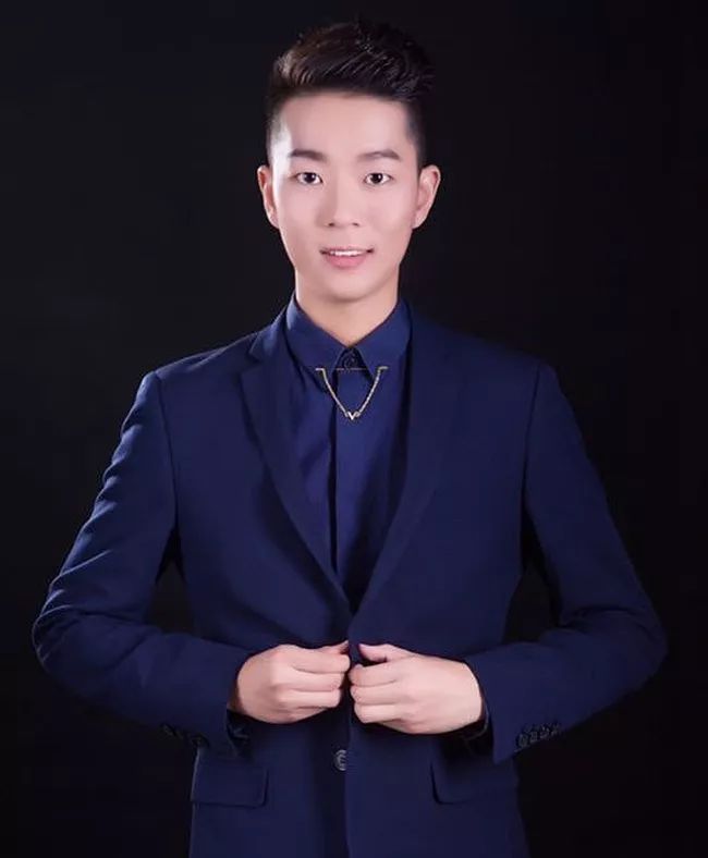 李嘉乐,2016年本科毕业后就职于磐安县广播电视台,负责《磐安新闻》及