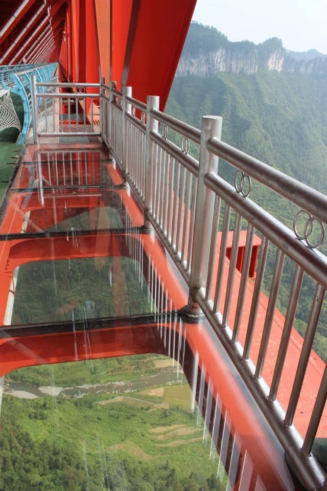 十一月湖南天門山玻璃棧道大峽谷玻璃橋鳳凰古城矮寨大橋溪布老街高鐵