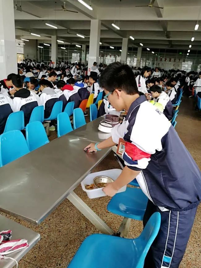 高中生勤工俭学图片图片