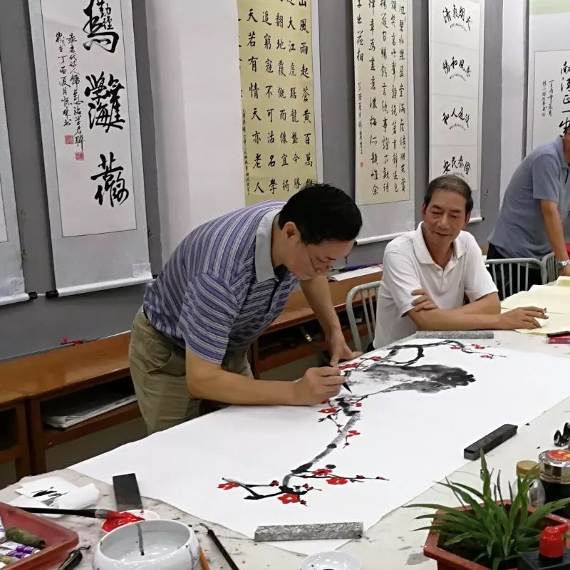 廣東省人民政府文史館館員著名書畫家關偉曾嶸魏健一行到粵北考察採風