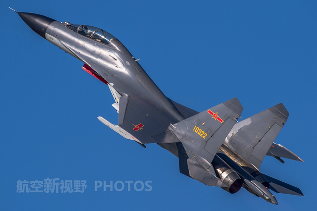 中國空軍王牌主力戰機殲11bs 東瀛f15j至今不敢與他碰面