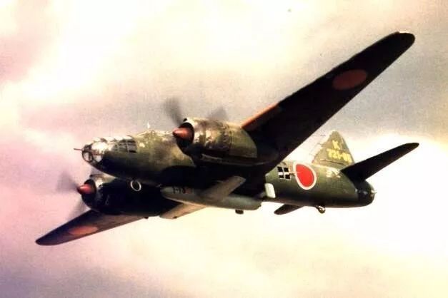 1943年7月,德国空军首次使用无线电制导的空对舰导弹,2个月后又用遥控