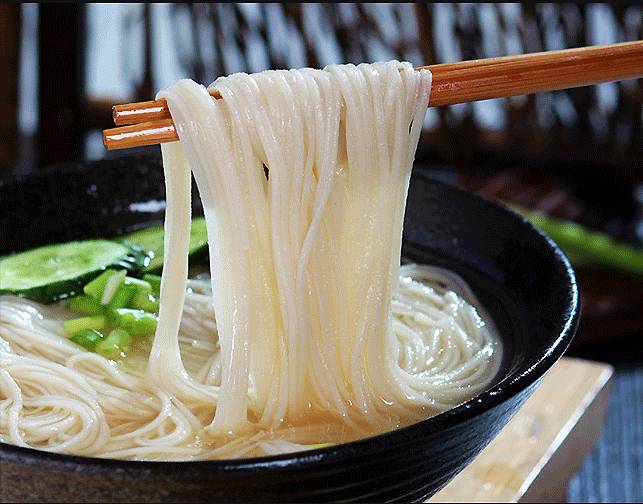 作為一個懶惰的吃貨,龍宮宮面無疑是你家的必備食物.