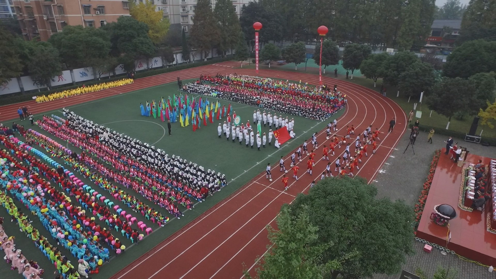 爱的接力顶新新建小学第九届顶新杯冬季运动会开幕式赛事精彩集锦