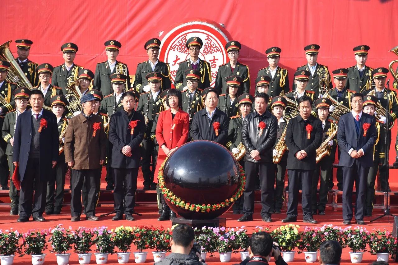 社会主义服务,坚持百花齐放,德美文化广场作为静宁文化建设的一大杰作