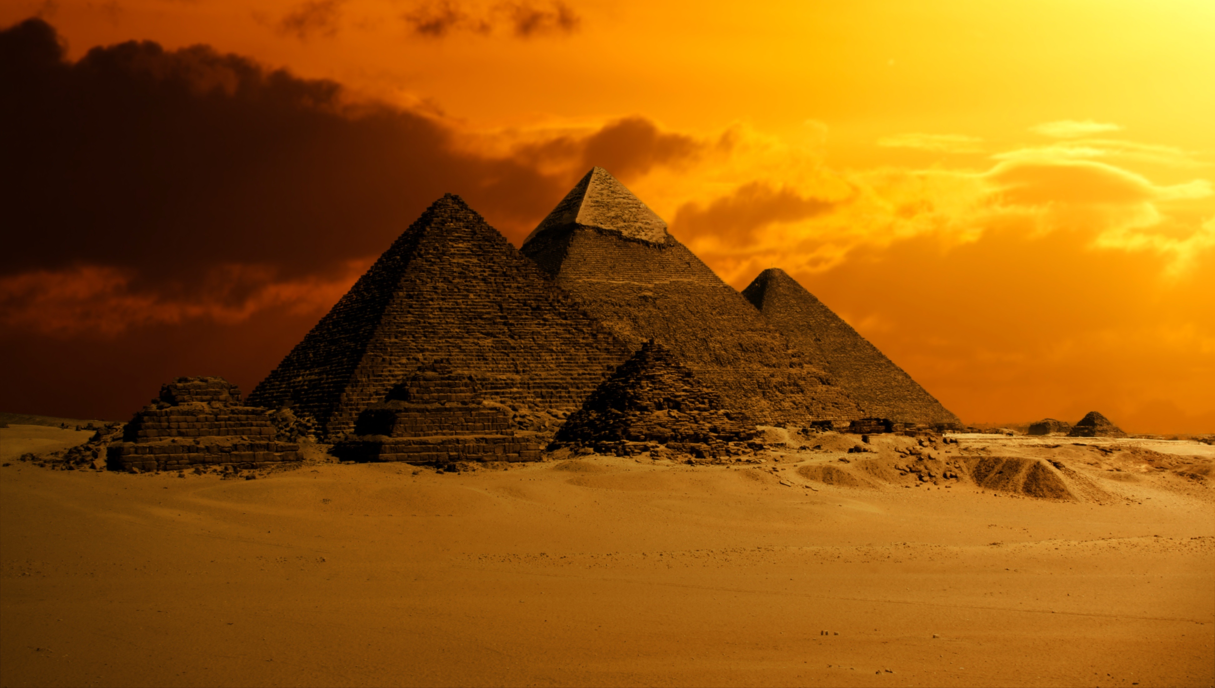 金字塔真正的建造者是谁?是人?还是外星人?