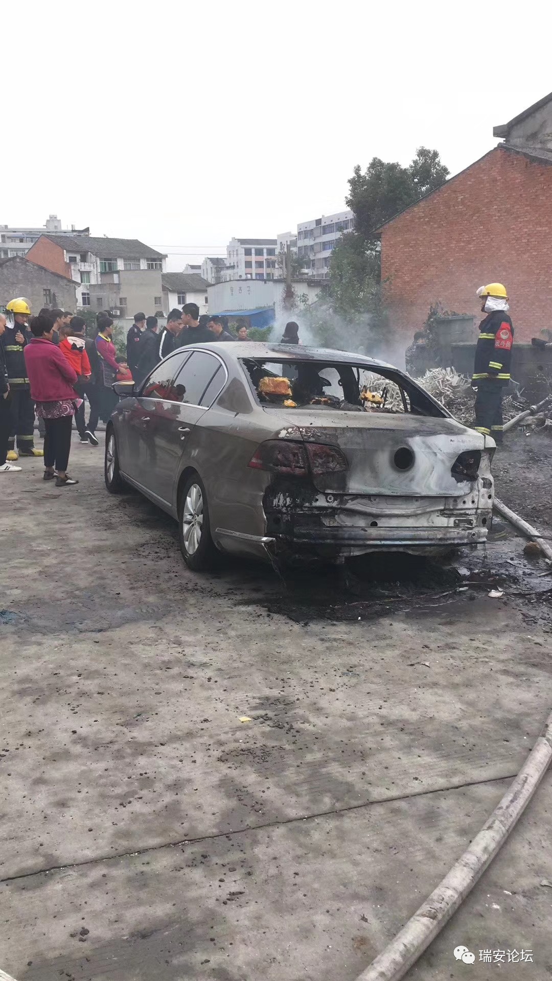 温州瑞安飞云爆炸图片