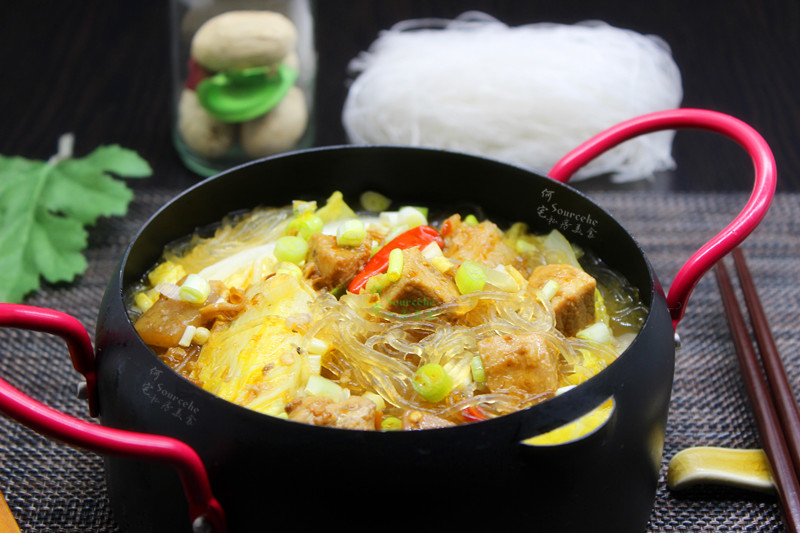 「原創」冬天的一鍋燉,有肉有素,營養美味的滷肉粉絲煲