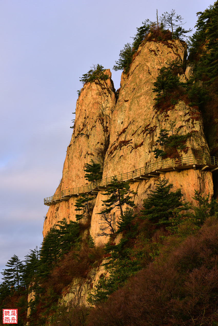 老君山最高峰图片