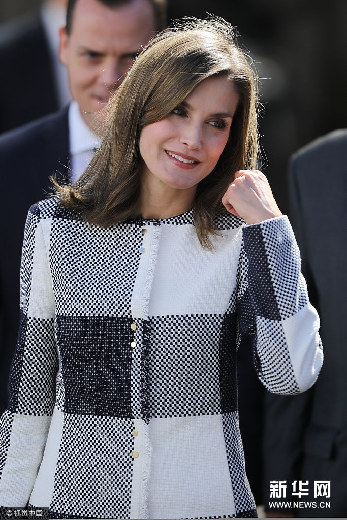 西班牙王妃日常穿搭图片