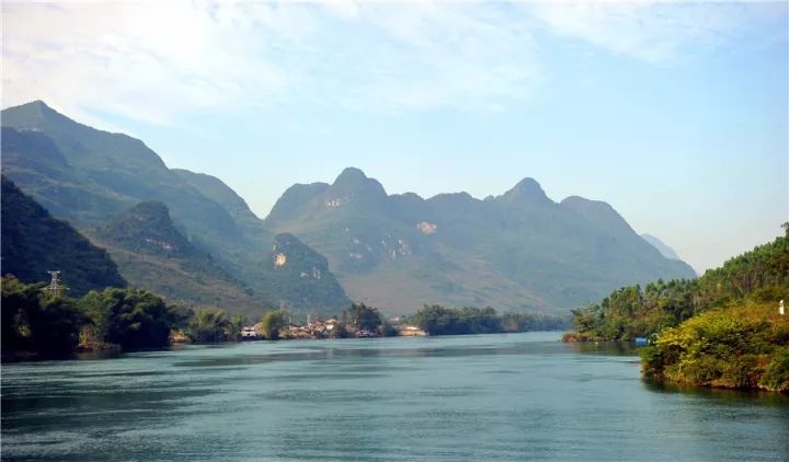 忻城樂灘庫區,忻城遂意鄉神秘湖景區等實地視察,深入瞭解忻城縣旅遊