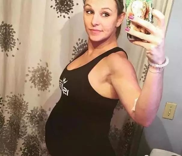 七个月的孕妇肚子多大图片