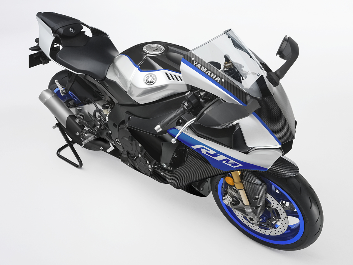 雅馬哈全新小改款的2018 yzf-r1/r1m