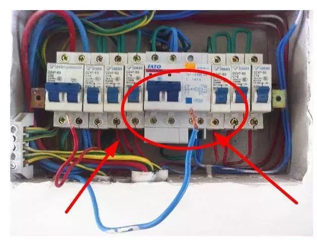 三相五線供電總閘帶漏保老是跳閘怎麼查找漏電點