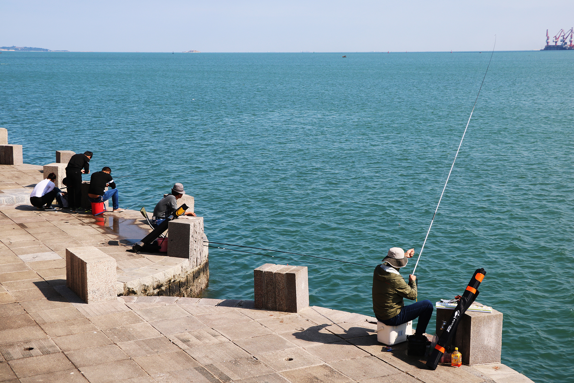 靠海钓海——记录海边的钓鱼人
