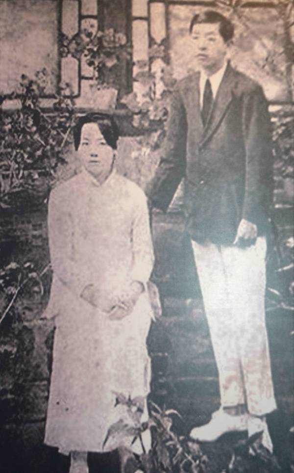 那年,于凤至18岁,嫁给张作霖最器重的儿子——张学良