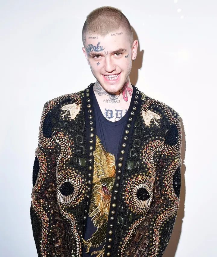 說唱歌手lilpeep藥物攝取過量猝死年僅21歲