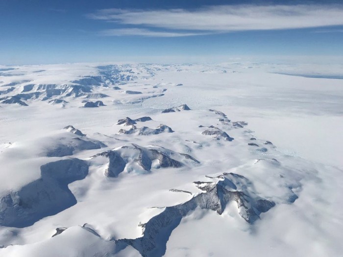 nasa发布了让人惊叹的全新南极的照片!