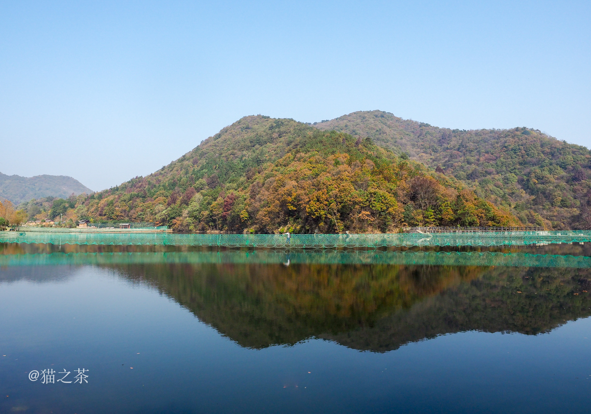 今天不糾結這裡到底是不是木蘭外婆的故鄉,我們只賞風景,木蘭天池裡有