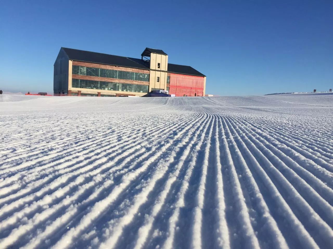 昌吉努尔加国际滑雪场图片