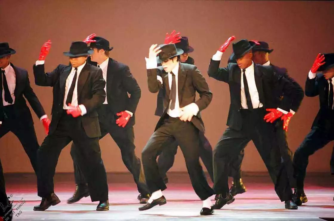 利马迈克杰克逊跳舞图片